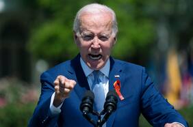 Presidente Joe Biden da positivo a Covid y la Casa Blanca dice que tiene “síntomas muy leves”