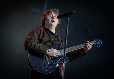 Lewis Capaldi protagoniza uno de los shows más emotivos de Lollapalooza: “Prometo volver”