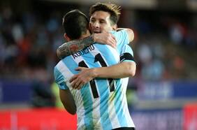 El Kun Agüero levanta la guardia por Messi y le pega de vuelta a Canelo Álvarez: “Seguramente no sabes de fútbol”