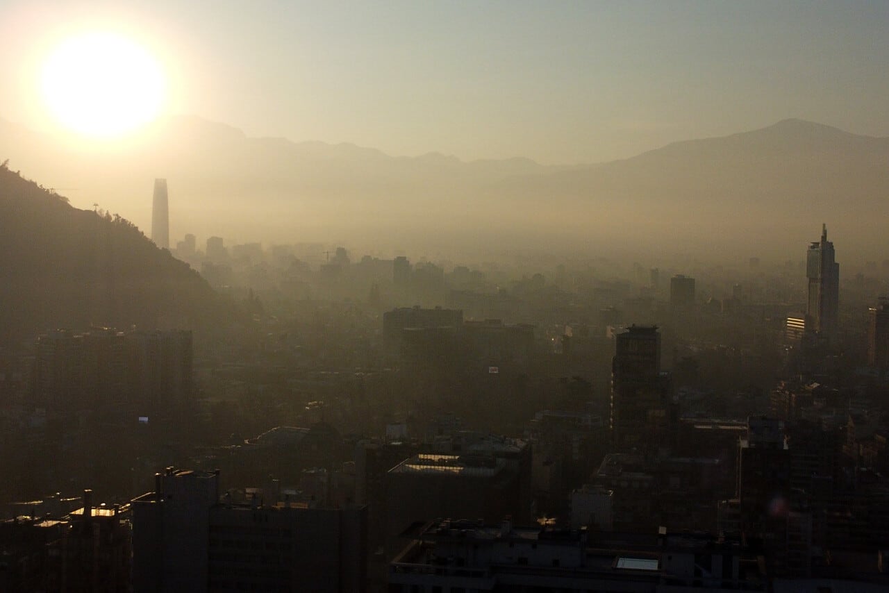 Declaran cuarta preemergencia ambiental para este domingo en la RM: revisa la restricción vehicular