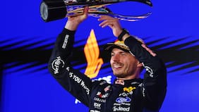 Max Verstappen rompe la maldición: gana por primera vez el GP de Singapur y acumula su segundo triunfo al hilo en la F1
