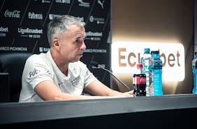 “No quiero que se manosee mi nombre”: Gustavo Álvarez fija su postura ante una eventual oferta para dirigir a la Roja