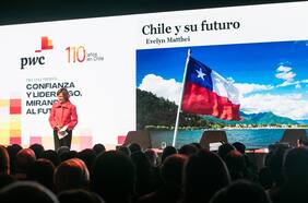 Evelyn Matthei propone crear sistema de invariabilidad tributaria para grandes inversiones