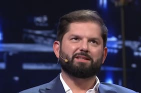 Expresidente Boric: “Se habla tanto de la educación pública en el debate sin haber pisado una escuela”