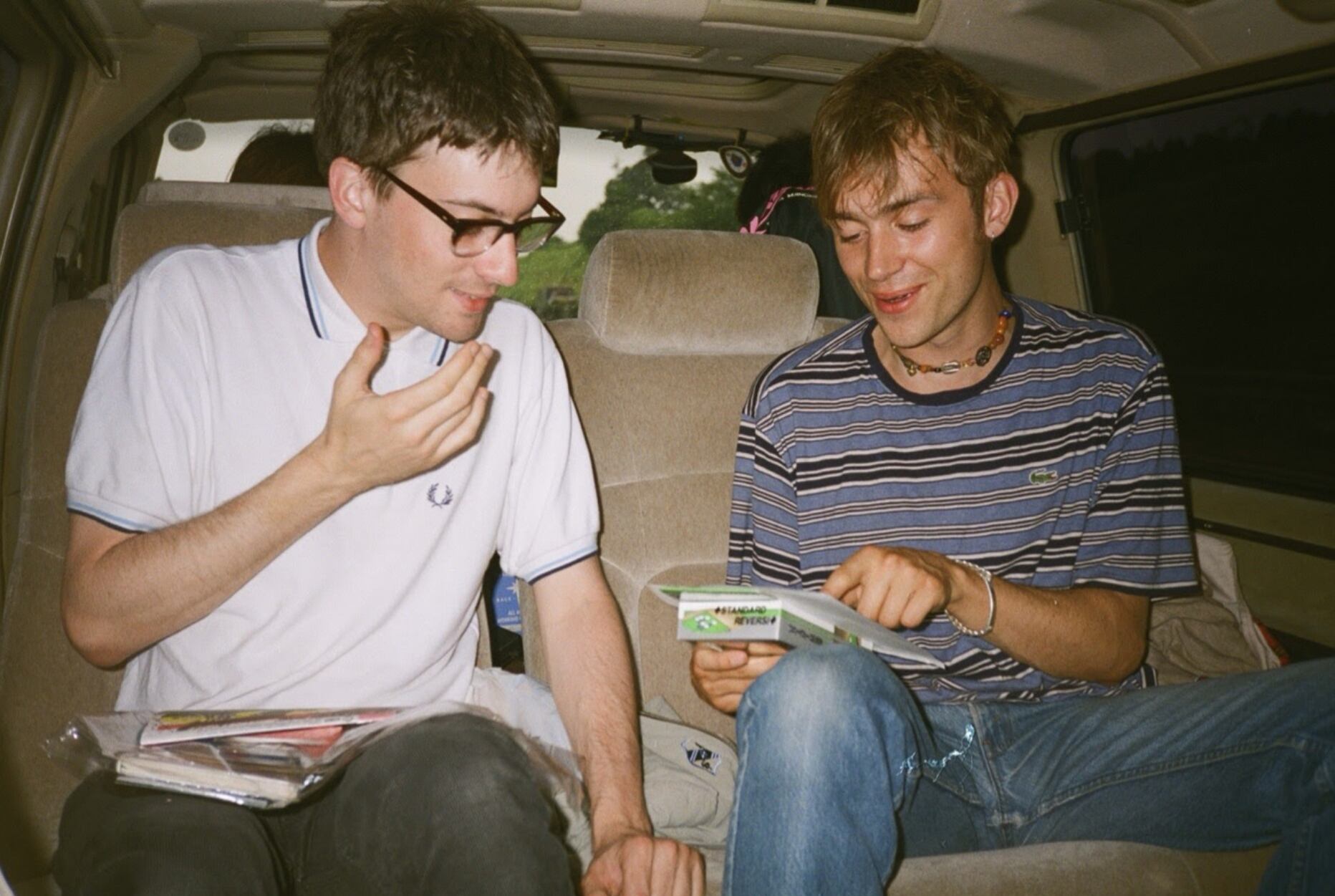 Graham Coxon y Damon Albarn. Una de las fotos incluidas en No one you know.