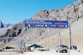 ¿Qué documentos necesito para viajar en auto a Mendoza?