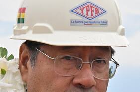 Estatal boliviana usará Puerto de Mejillones y Arica para descargar combustible y asegurar suministro