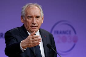 Gobierno francés se someterá a un voto de confianza en el Parlamento en septiembre