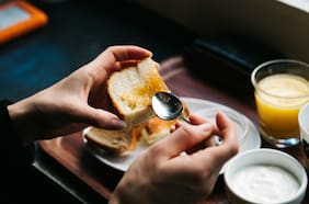 Estudio muestra el impacto que tiene el desayuno en el peso de los estudiantes universitarios