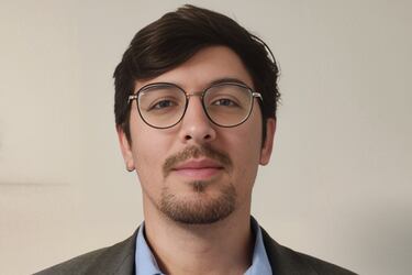 Presidente de Democracia Viva reaparece en tribunales y ficha a cuatro abogados defensores