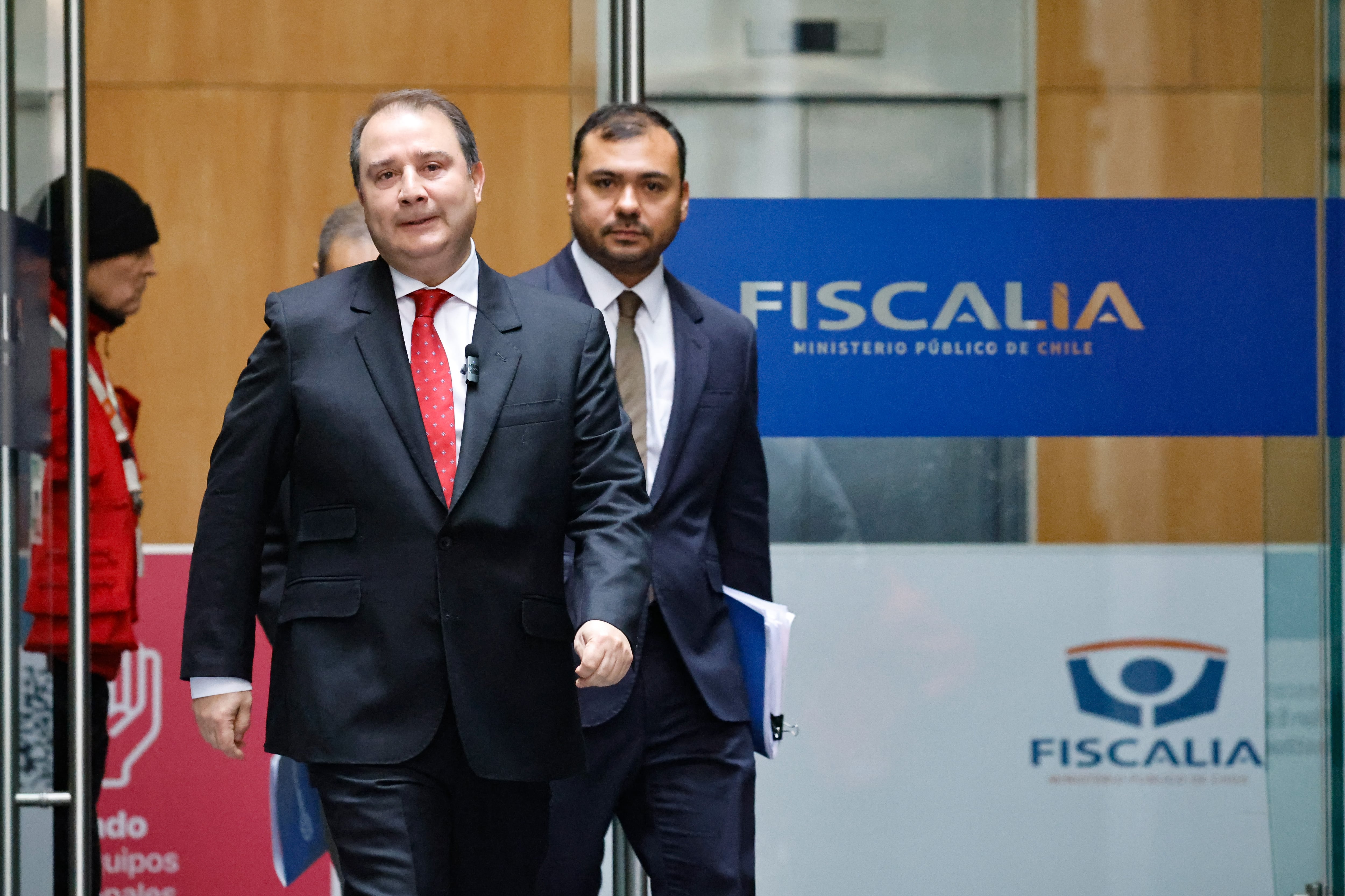 Sauerbaum se reúne con fiscal nacional por investigación a ingresos de niños haitianos y apunta a administración Boric