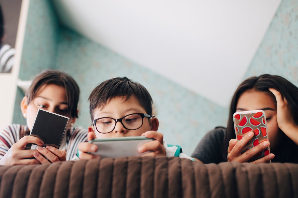 Los síntomas de TDAH en niños podría estar relacionado con el uso adictivo de redes sociales, según un reciente estudio