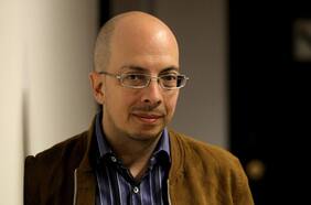 “Partes de guerra”: llega a Chile la nueva novela de Jorge Volpi