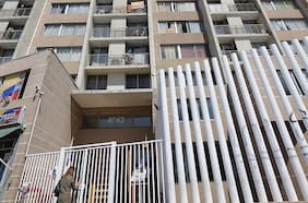 Viviendas de 20 m2, potenciales guetos verticales y estrés urbano: los reparos de los alcaldes ante los cambios propuestos a la Oguc