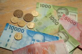 Sube el Bono de Graduación de Enseñanza Media: ¿Quiénes lo reciben?