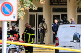 Un estudiante de secundaria mata a una compañera y hiere a otros tres alumnos en Francia