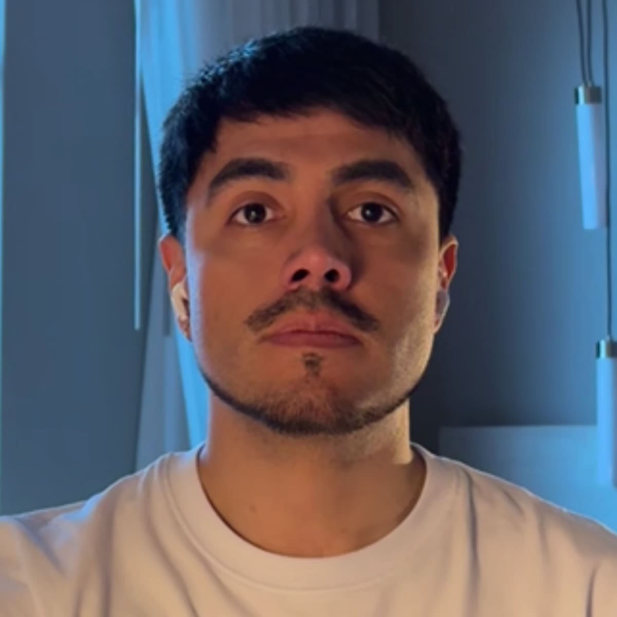 Eduardo Woo