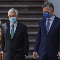 Macri visita La Moneda y llama a “no destruir” lo construido en Chile y votar por Kast