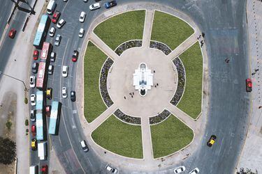 ¿Desaparece la rotonda de Plaza Baquedano?: proyecto de eje Alameda-Providencia considera un espacio de grandes encuentros ciudadanos
