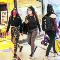 Malls cuestionan ofensiva de gremio del retail que busca cambiar contratos de arriendo en el TDLC