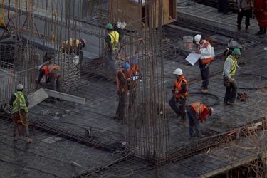 Construcción: ingreso de nuevas obras se mantiene lejos de cifras prepandemia