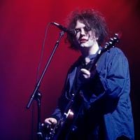 La cuarentena de Robert Smith: el confinamiento lo pasó “terminando” el nuevo disco de The Cure y un álbum solista