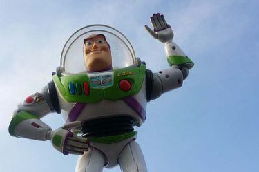 buzz-1882759_960_720