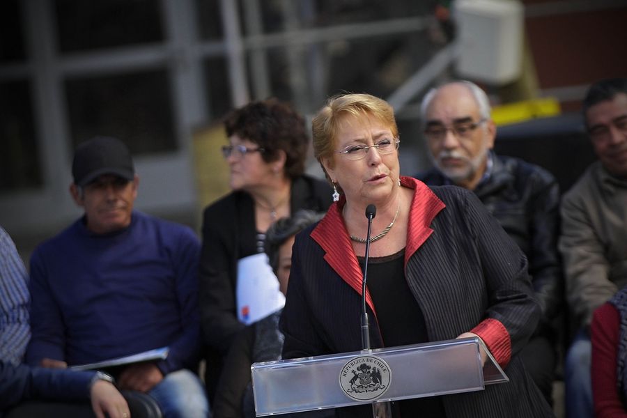 CONCEPCION: Presidenta Bachelet participa en entrega titulos de dominio.