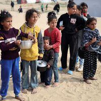 Naciones Unidas alerta que cuarta parte de población de Gaza está a un paso de la hambruna
