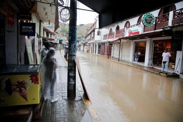 Más de 50 fallecidos y alerta roja en más de 400 distritos: Las consecuencias que dejó el ciclón Yaku en el norte de Perú