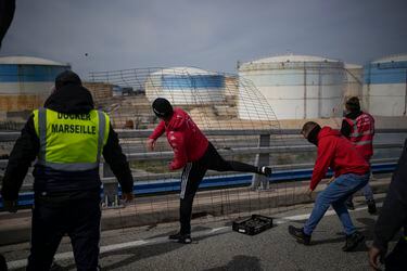 Francia: jornada de protestas concluye con casi 300 detenidos