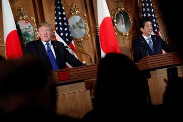 Trump meets with Abe at Akasaka Palace in Japan