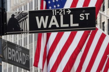 Wall Street renueva sus máximos históricos y el IPSA sube tras anuncio de la Reserva Federal