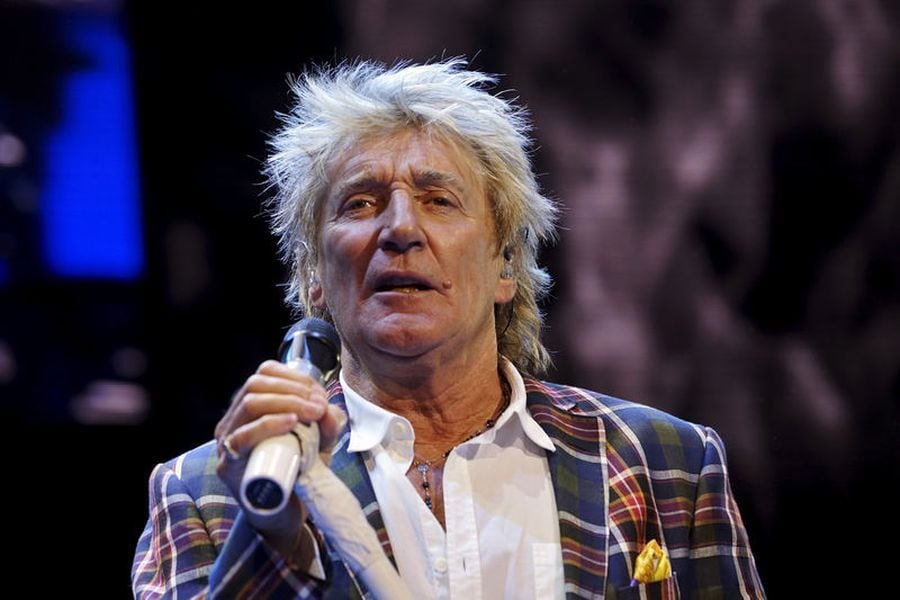 Rod Stewart performs at the Wal-Mart annual meeting in Fayetteville