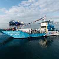 Gasco inaugura primer barco para distribuir gas licuado en Chile