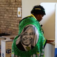 Por qué el partido de Mandela se apresta a perder la mayoría después de 30 años en el poder en Sudáfrica