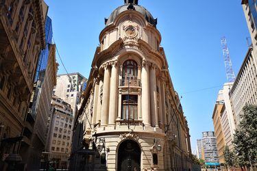 Bolsa de Santiago y sus pares de Perú y Colombia acuerdan contratar a banco de inversión para avanzar en posible integración