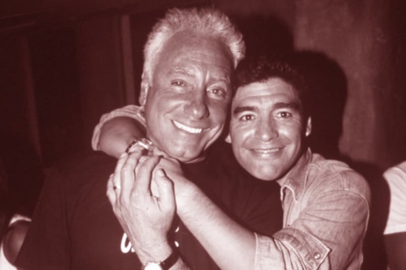 Guillermo Coppola llegó a la vida de Maradona en 1985.