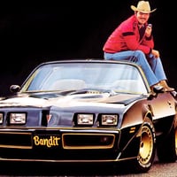 Tres Pontiac Trans Am de Burt Reynolds a remate