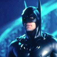 George Clooney bromeó sobre su ausencia como Batman en la película de The Flash: “Cuando destruyes una franquicia como lo hice yo, normalmente miran para otro lado”