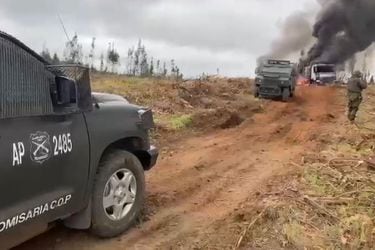 Araucanía: encapuchados queman seis vehículos en la Provincia de Malleco