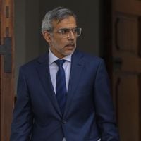 Ministro Cordero descarta “persecución política” en contra de Daniel Jadue por frustrado viaje a Venezuela