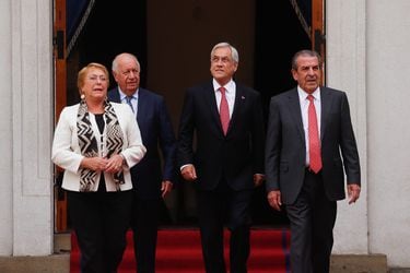 Expresidentes a las urnas: el día que reaparecieron Lagos, Bachelet, Piñera y Frei