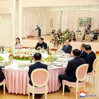 Kim Jong Un acerca posturas para una cumbre con enviados de Seúl
