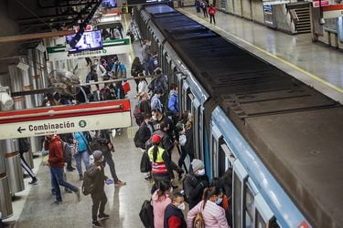 “Domingo reforzado”: autoridades detallan planificación del transporte público en la RM para el plebiscito