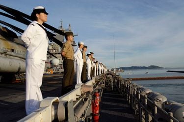 Detienen a dos marinos estadounidenses por transmitir información militar confidencial a China
