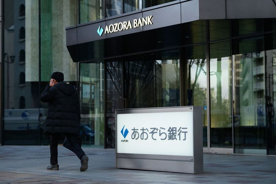 Las acciones de Aozora Bank, con sede en Tokio, cayeron más de un 20% el jueves. FOTO: AKIO KON/BLOOMBERG NEWS