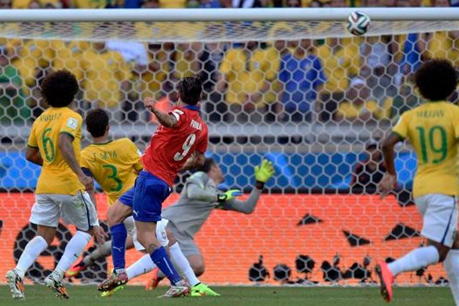 El palo de Pinilla: a tres años del día más triste del fútbol ...