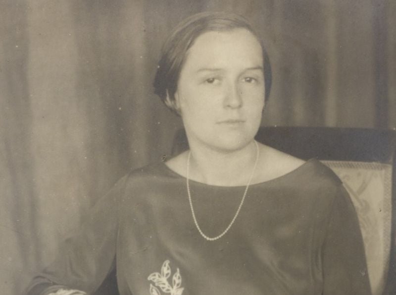 Elena Caffarena, retratada en 1929. Foto: Archivo Mujeres y Géneros, Archivo Nacional de Chile.