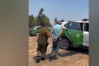 Carabineros detiene a sujeto por presunta responsabilidad en incendio forestal en Chillán